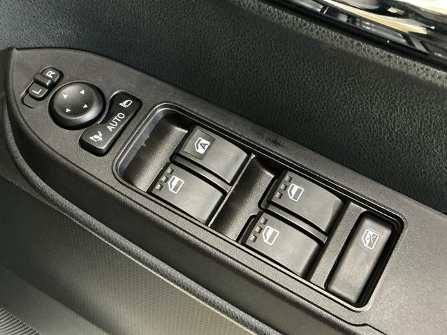 タントカスタムＸ　デモカー　バックカメラ　両側電動スライドドアバックカメラ　両側電動スライドドア　前後コーナーセンサー　前席シートヒーター　オートマチックハイビーム　電子パーキング　オートブレーキホールド　１４インチ純正アルミホイール　ＵＳＢ（京都府）の中古車