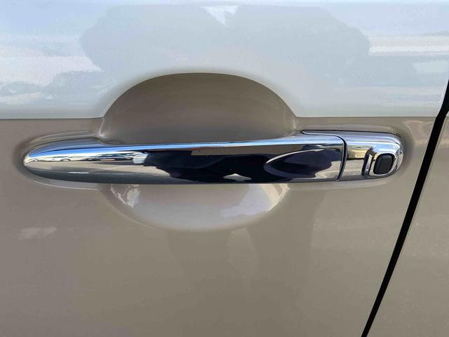 ムーヴキャンバスＧメイクアップ　ＳＡIII　パノラマモニターダイハツ認定中古車　予防安全機能スマートアシスト搭載　アイドリングストップ　パノラマモニター　両側パワースライドドア　シートリフター　フォグランプ　ナビゲーションセキュリティアラーム　キーフリーキー（京都府）の中古車