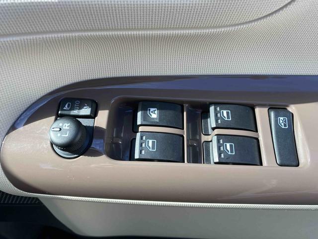 ムーヴキャンバスＧメイクアップ　ＳＡIII　パノラマモニターダイハツ認定中古車　予防安全機能スマートアシスト搭載　アイドリングストップ　パノラマモニター　両側パワースライドドア　シートリフター　フォグランプ　ナビゲーションセキュリティアラーム　キーフリーキー（京都府）の中古車