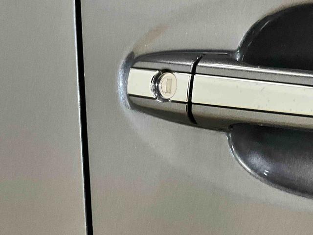 プリウスアルファS チューン ブラックナビ バックカメラ ETC キーフリー ハイブリッド オートエアコン オートライト プッシュボタンスタート デュアルエアバッグ ABS 安全ボディ バイザーマット付 電動格納ドアミラー(京都府)の中古車