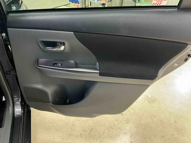 プリウスアルファS チューン ブラックナビ バックカメラ ETC キーフリー ハイブリッド オートエアコン オートライト プッシュボタンスタート デュアルエアバッグ ABS 安全ボディ バイザーマット付 電動格納ドアミラー(京都府)の中古車