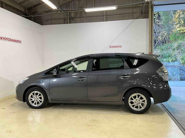 プリウスアルファS チューン ブラックナビ バックカメラ ETC キーフリー ハイブリッド オートエアコン オートライト プッシュボタンスタート デュアルエアバッグ ABS 安全ボディ バイザーマット付 電動格納ドアミラー(京都府)の中古車