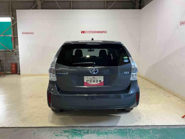 プリウスアルファS チューン ブラックナビ バックカメラ ETC キーフリー ハイブリッド オートエアコン オートライト プッシュボタンスタート デュアルエアバッグ ABS 安全ボディ バイザーマット付 電動格納ドアミラー(京都府)の中古車