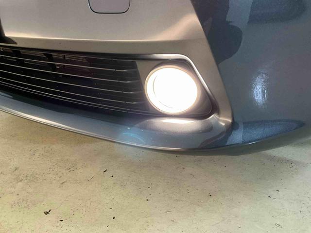 プリウスアルファS チューン ブラックナビ バックカメラ ETC キーフリー ハイブリッド オートエアコン オートライト プッシュボタンスタート デュアルエアバッグ ABS 安全ボディ バイザーマット付 電動格納ドアミラー(京都府)の中古車