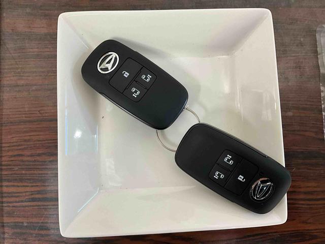 ムーヴキャンバスストライプスＧ　届出済未使用車　スマートアシスト届出済未使用車　スマートアシスト　バックカメラ　プッシュボタンエンジンスタート　両側リヤパワースライドドア　ＬＥＤヘッドライト　コーナーセンサー　シートヒーター　オートエアコン　オートライト　ＡＢＳ（京都府）の中古車