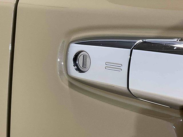 ムーヴキャンバスストライプスＧ　届出済未使用車　スマートアシスト届出済未使用車　スマートアシスト　バックカメラ　プッシュボタンエンジンスタート　両側リヤパワースライドドア　ＬＥＤヘッドライト　コーナーセンサー　シートヒーター　オートエアコン　オートライト　ＡＢＳ（京都府）の中古車