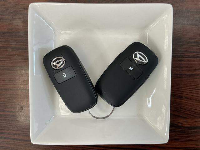 タフトＧ　クロムベンチャー　デモカー　パノラマモニター　クルコンデモカー　パノラマモニター　スカイフィールトップ　アダプティブクルーズコントロール　前後コーナーセンサー　前席シートヒーター　電子パーキング　オートブレーキホールド　１５インチ純正アルミホイール（京都府）の中古車