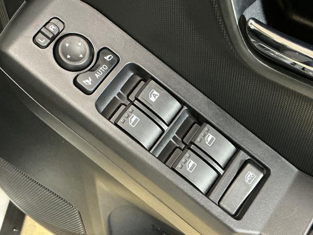 タフトＧ　クロムベンチャー　デモカー　パノラマモニター　クルコンデモカー　パノラマモニター　スカイフィールトップ　アダプティブクルーズコントロール　前後コーナーセンサー　前席シートヒーター　電子パーキング　オートブレーキホールド　１５インチ純正アルミホイール（京都府）の中古車