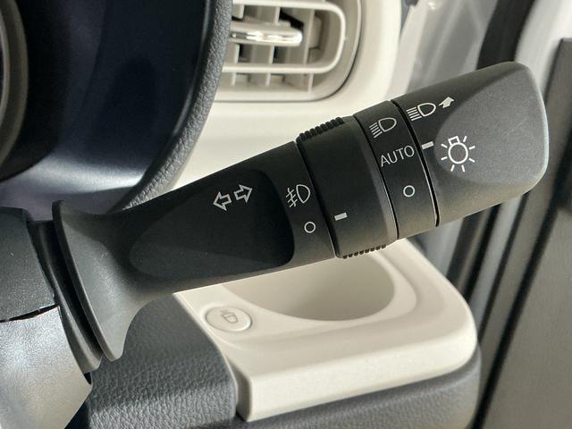 ムーヴキャンバスストライプスＧ　届出済み未使用車　全周囲カメラ　電動スライド届出済み未使用車　パノラマモニター　両側電動スライドドア　前席シートヒーター　前後コーナーセンサー　電子パーキング　オートブレーキホールド　ホッとカップホルダー　ＵＳＢチャージャー　横滑り防止措置（京都府）の中古車