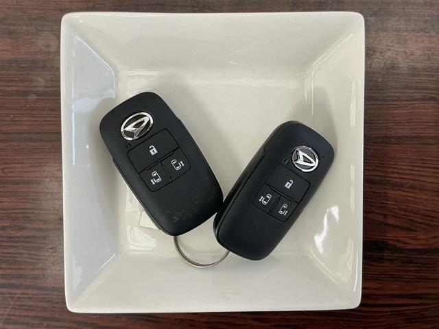 ムーヴキャンバスストライプスG 届出済未使用車 両側リヤパワースライドドア届出済未使用車 スマートアシスト バックカメラ 両側リヤパワースライドドア プッシュボタンエンジンスタート LEDヘッドライト コーナーセンサ オートエアコン オートライト シートヒーター ABS(京都府)の中古車