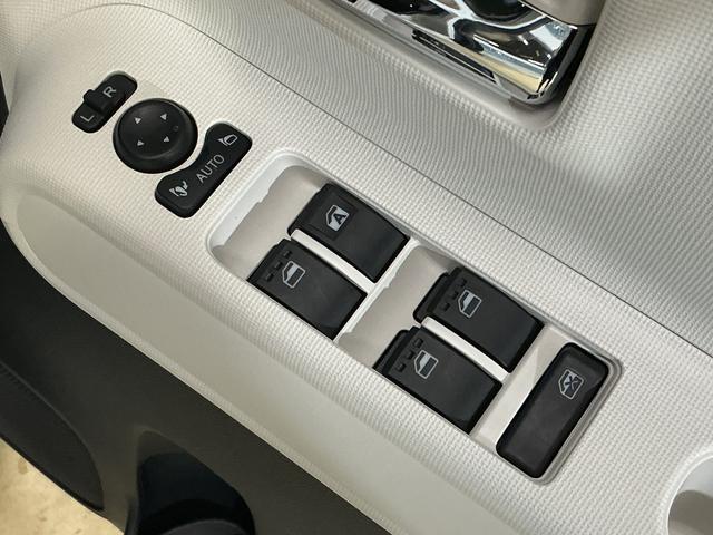 ムーヴキャンバスストライプスG 届出済未使用車 両側リヤパワースライドドア届出済未使用車 スマートアシスト バックカメラ 両側リヤパワースライドドア プッシュボタンエンジンスタート LEDヘッドライト コーナーセンサ オートエアコン オートライト シートヒーター ABS(京都府)の中古車