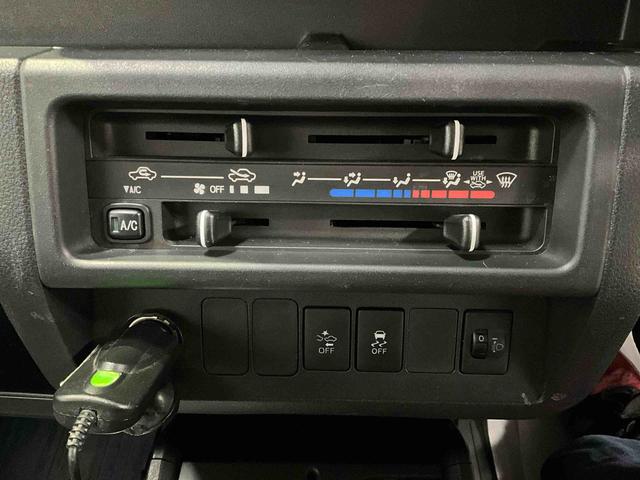 サンバートラックグランドキャブスマートアシスト CDチューナー ETCスマートアシスト 社外ドライブレコーダー CDチューナー キーレスリモコン LEDヘッドライト ETC スチールホイール マニュアルエアコン 荷台作業灯 ゲートプロテクターゴム パワーウインドウ(京都府)の中古車