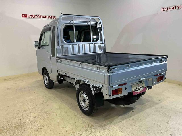 サンバートラックグランドキャブスマートアシスト CDチューナー ETCスマートアシスト 社外ドライブレコーダー CDチューナー キーレスリモコン LEDヘッドライト ETC スチールホイール マニュアルエアコン 荷台作業灯 ゲートプロテクターゴム パワーウインドウ(京都府)の中古車