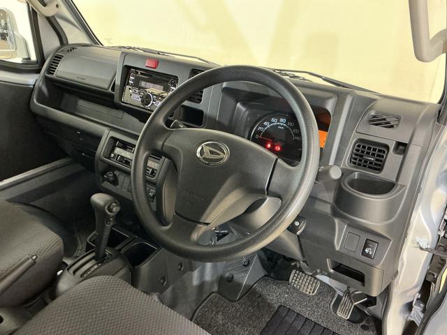 ハイゼットトラックジャンボＳＡIIIｔ　ワンオーナー　ＡＴ車　ＣＤオーディオワンオーナー　ＡＴ車　ＣＤオーディオ　３方開　荷台作業灯　ＬＥＤヘッドライト　ドアバイザー　横滑り防止装置　キーレスエントリー　盗難防止装置　アイドリングストップ　電動格納ミラー　オートライト（京都府）の中古車