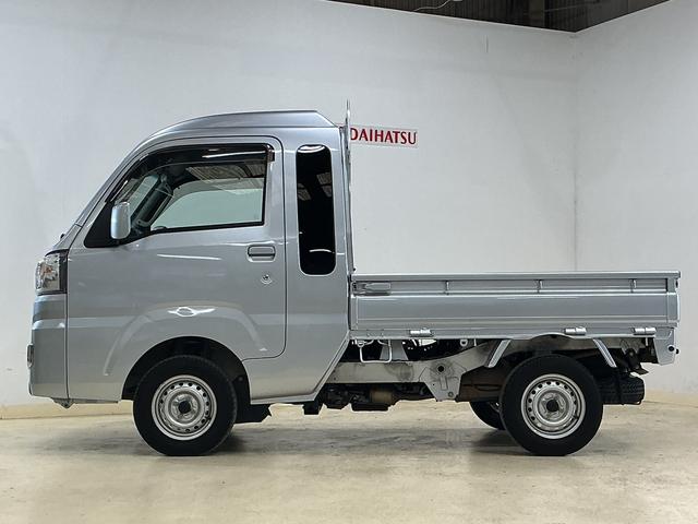 ハイゼットトラックジャンボＳＡIIIｔ　ワンオーナー　ＡＴ車　ＣＤオーディオワンオーナー　ＡＴ車　ＣＤオーディオ　３方開　荷台作業灯　ＬＥＤヘッドライト　ドアバイザー　横滑り防止装置　キーレスエントリー　盗難防止装置　アイドリングストップ　電動格納ミラー　オートライト（京都府）の中古車