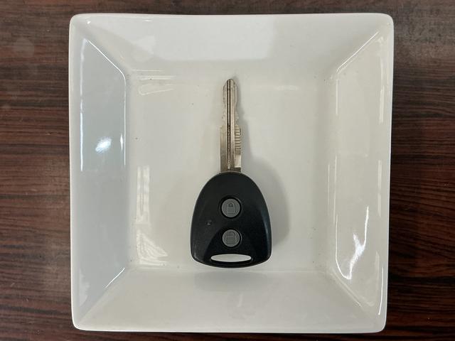 ハイゼットトラックジャンボＳＡIIIｔ　ワンオーナー　ＡＴ車　ＣＤオーディオワンオーナー　ＡＴ車　ＣＤオーディオ　３方開　荷台作業灯　ＬＥＤヘッドライト　ドアバイザー　横滑り防止装置　キーレスエントリー　盗難防止装置　アイドリングストップ　電動格納ミラー　オートライト（京都府）の中古車