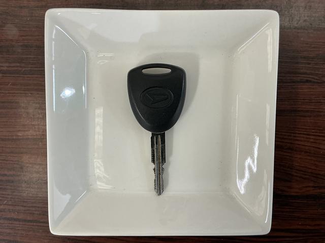 ハイゼットトラックジャンボＳＡIIIｔ　ワンオーナー　ＡＴ車　ＣＤオーディオワンオーナー　ＡＴ車　ＣＤオーディオ　３方開　荷台作業灯　ＬＥＤヘッドライト　ドアバイザー　横滑り防止装置　キーレスエントリー　盗難防止装置　アイドリングストップ　電動格納ミラー　オートライト（京都府）の中古車