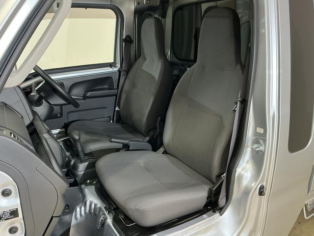 ハイゼットトラックジャンボＳＡIIIｔ　ワンオーナー　ＡＴ車　ＣＤオーディオワンオーナー　ＡＴ車　ＣＤオーディオ　３方開　荷台作業灯　ＬＥＤヘッドライト　ドアバイザー　横滑り防止装置　キーレスエントリー　盗難防止装置　アイドリングストップ　電動格納ミラー　オートライト（京都府）の中古車