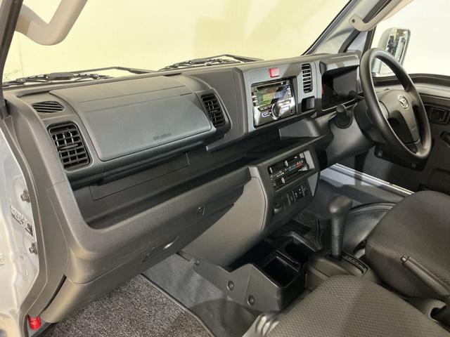 ハイゼットトラックジャンボＳＡIIIｔ　ワンオーナー　ＡＴ車　ＣＤオーディオワンオーナー　ＡＴ車　ＣＤオーディオ　３方開　荷台作業灯　ＬＥＤヘッドライト　ドアバイザー　横滑り防止装置　キーレスエントリー　盗難防止装置　アイドリングストップ　電動格納ミラー　オートライト（京都府）の中古車