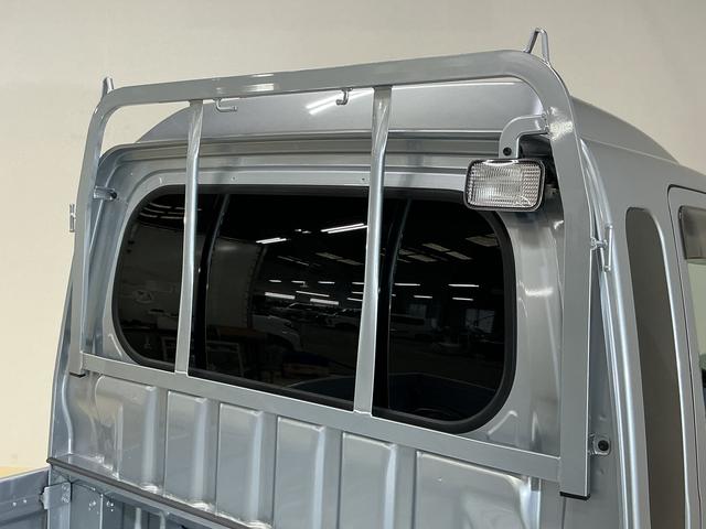 ハイゼットトラックジャンボＳＡIIIｔ　ワンオーナー　ＡＴ車　ＣＤオーディオワンオーナー　ＡＴ車　ＣＤオーディオ　３方開　荷台作業灯　ＬＥＤヘッドライト　ドアバイザー　横滑り防止装置　キーレスエントリー　盗難防止装置　アイドリングストップ　電動格納ミラー　オートライト（京都府）の中古車