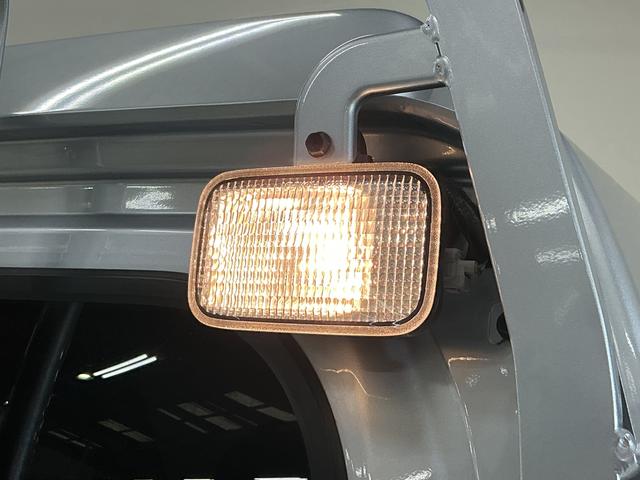 ハイゼットトラックジャンボＳＡIIIｔ　ワンオーナー　ＡＴ車　ＣＤオーディオワンオーナー　ＡＴ車　ＣＤオーディオ　３方開　荷台作業灯　ＬＥＤヘッドライト　ドアバイザー　横滑り防止装置　キーレスエントリー　盗難防止装置　アイドリングストップ　電動格納ミラー　オートライト（京都府）の中古車