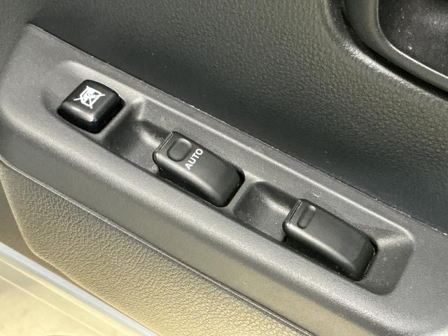 ハイゼットトラックジャンボＳＡIIIｔ　ワンオーナー　ＡＴ車　ＣＤオーディオワンオーナー　ＡＴ車　ＣＤオーディオ　３方開　荷台作業灯　ＬＥＤヘッドライト　ドアバイザー　横滑り防止装置　キーレスエントリー　盗難防止装置　アイドリングストップ　電動格納ミラー　オートライト（京都府）の中古車