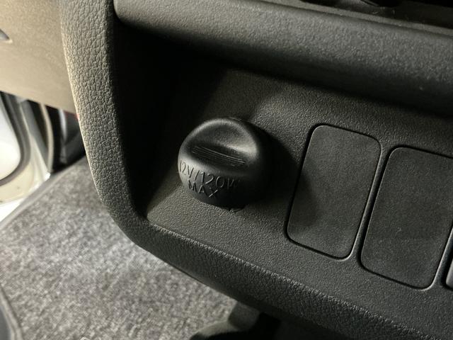 ハイゼットトラックジャンボＳＡIIIｔ　ワンオーナー　ＡＴ車　ＣＤオーディオワンオーナー　ＡＴ車　ＣＤオーディオ　３方開　荷台作業灯　ＬＥＤヘッドライト　ドアバイザー　横滑り防止装置　キーレスエントリー　盗難防止装置　アイドリングストップ　電動格納ミラー　オートライト（京都府）の中古車