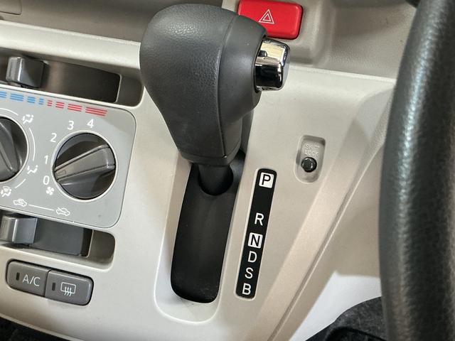 ミライースＸ　ＳＡIII　ワンオーナー　ＣＤオーディオ　コーナーセンサワンオーナー　ＣＤオーディオ　前後コーナーセンサー　オートマチックハイビーム　ＬＥＤヘッドライト　キーレスエントリー　盗難防止装置　横滑り防止装置　アイドリングストップ　オートライト　スマアシ（京都府）の中古車