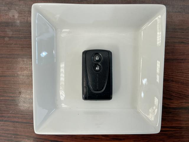 ミラココアココアプラスＧ　４ＷＤ　ナビ　バックカメラ　ワンセグテレビ４ＷＤ　ナビ　バックカメラ　ルーフレール　フォグライト　ワンセグ　オートエアコン　ドアバイザー　スマートキー　アイドリングストップ　盗難防止装置　アクセサリーソケット　電動格納ドアミラー（京都府）の中古車