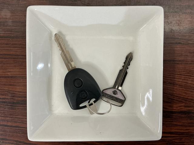 ミライースＬ　ＳＡIII　ワンオーナー　コーナーセンサー　ドアバイザーワンオーナー　前後コーナーセンサー　オートマチックハイビーム　ドアバイザー　横滑り防止装置　アイドリングストップ　キーレスエントリー　盗難防止装置　スマートアシスト　ヘッドライトレべライザー（京都府）の中古車