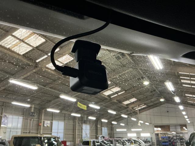 ハリアープレミアム　ナビ　バックカメラ　前後ドライブレコーダーナビ　バックカメラ　前後ドライブレコーダー　ＥＴＣ　レーダークルーズコントロール　Ｂｌｕｅｔｏｏｔｈ　電動リアゲート　パワーシート　電子パーキング　オートブレーキホールド　１８インチアルミホイール（京都府）の中古車