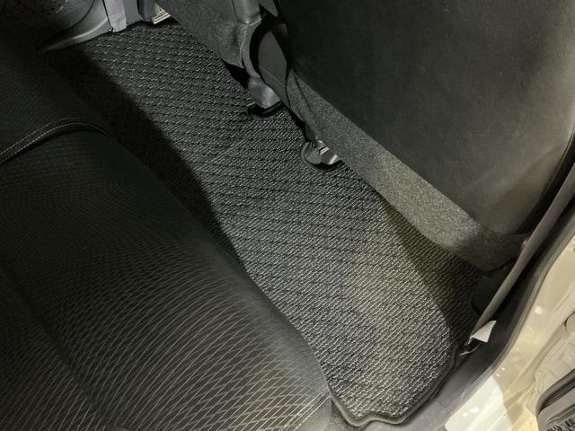 ステラカスタムＲ　スマートアシスト　ワンオーナー　ナビ　ＥＴＣワンオーナー　ナビ　バックカメラ　ＥＴＣ　シートヒーター　ＵＳＢ接続　Ｂｌｕｅｔｏｏｔｈ　ＤＶＤ再生　アイドリングストップ　横滑り防止装置　盗難防止装置　フルセグ　プッシュスタート　ＬＥＤヘッドライト（京都府）の中古車