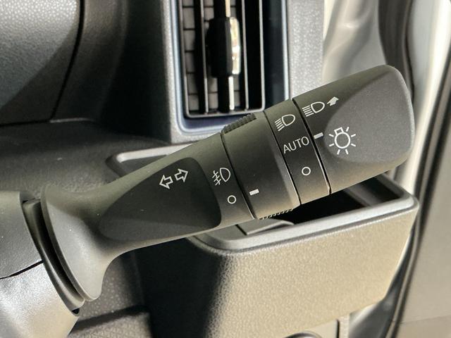 タントカスタムX デモカー 全方位カメラ 両側電動スライドドアデモカー パノラマモニター 両側電動スライドドア 前席シートヒーター 前後コーナーセンサー 14インチ純正アルミホイール オートマチックハイビーム オートブレーキホールド付き電子パーキング スペアキー(京都府)の中古車