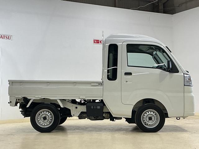 ハイゼットトラックジャンボスタンダード ワンオーナー 4WD ラジオデッキワンオーナー 4WD CVT ラジオデッキ 3方開 前後コーナーセンサー オートマチックハイビーム 衝突軽減ブレーキ スペアキー 横滑り防止装置 アイドリングストップ オートライト 12V電源ソケット(京都府)の中古車