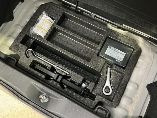 パッソモーダ　Ｓ　ワンオーナー　ナビ　バックカメラ　ツートンワンオーナー　ナビ　バックカメラ　Ｂｌｕｅｔｏｏｔｈ　ツートンカラー／ルーフ黒　衝突軽減ブレーキ　ＬＥＤヘッドライト　プッシュスタート　横滑り防止装置　スペアキー　アイドリングストップ　オートエアコン（京都府）の中古車