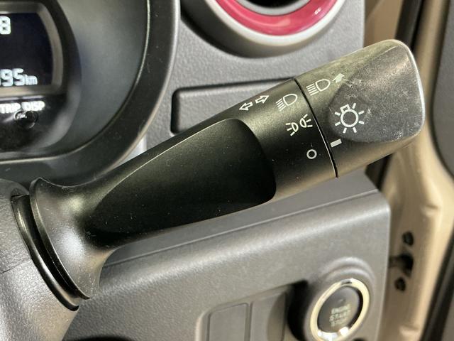 パッソモーダ　Ｓ　ワンオーナー　ナビ　バックカメラ　ツートンワンオーナー　ナビ　バックカメラ　Ｂｌｕｅｔｏｏｔｈ　ツートンカラー／ルーフ黒　衝突軽減ブレーキ　ＬＥＤヘッドライト　プッシュスタート　横滑り防止装置　スペアキー　アイドリングストップ　オートエアコン（京都府）の中古車