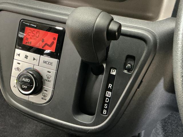 パッソモーダ　Ｓ　ワンオーナー　ナビ　バックカメラ　ツートンワンオーナー　ナビ　バックカメラ　Ｂｌｕｅｔｏｏｔｈ　ツートンカラー／ルーフ黒　衝突軽減ブレーキ　ＬＥＤヘッドライト　プッシュスタート　横滑り防止装置　スペアキー　アイドリングストップ　オートエアコン（京都府）の中古車