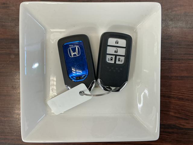 フリード+ハイブリッドハイブリッドG・ホンダセンシング ナビ バックカメラ ETCカーナビゲーション バックカメラ ETC 無限エアロ 後席両側電動スライドドア コーナーセンサー クルーズコントロール 前席シートヒーター ホンダセンシング オートエアコン キーフリー(京都府)の中古車