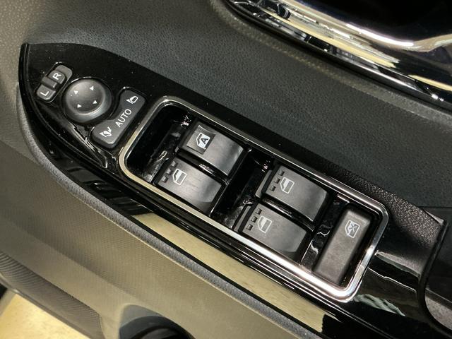 タントカスタムＸスタイルセレクション　ワンオーナー　ナビ　ＥＴＣ１オーナー　ナビ　パノラマモニター　ＥＴＣ　ドラレコ　ロングスライドシート　両側電動スライドドア　前席シートヒーター　オートマチックハイビーム　コーナーセンサー　ＵＳＢチャージャー　Ｂｌｕｅｔｏｏｔｈ（京都府）の中古車