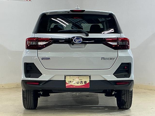 ロッキープレミアムＧ　ＨＥＶ　スマートアシスト　パノラマモニタースマートアシスト　パノラマモニター　プッシュボタンエンジンスタート　ＬＥＤヘッドライト　オートライト　オートエアコン　アダプティブクルーズコントロール　コーナーセンサー　シートヒーター　フォグランプ（京都府）の中古車