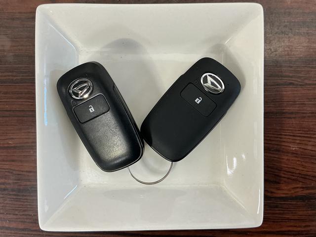 ロッキープレミアムＧ　ＨＥＶ　スマートアシスト　パノラマモニタースマートアシスト　パノラマモニター　プッシュボタンエンジンスタート　ＬＥＤヘッドライト　オートライト　オートエアコン　アダプティブクルーズコントロール　コーナーセンサー　シートヒーター　フォグランプ（京都府）の中古車