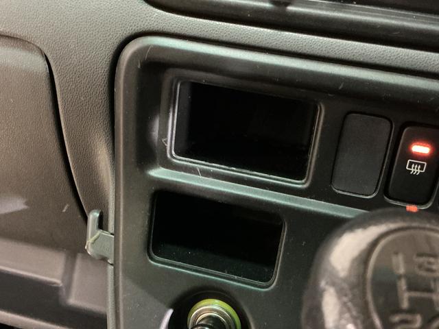 ハイゼットカーゴクルーズ　ワンオーナー　４ＷＤ　５速ＭＴ　ＣＤオーディオワンオーナー　４ＷＤ　５速ＭＴ　ＣＤオーディオ　ドアバイザー　スペアキー有り　ヘッドライトレべライザー　マニュアルエアコン　電動格納ドアミラー　シガーソケット　１２インチ社外アルミホイール（京都府）の中古車