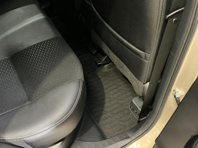 ロッキープレミアムG HEV ワンオーナー パノラマモニターワンオーナー 全周囲カメラ 前後コーナーセンサー 前席シートヒーター アダプティブクルーズコントロール 電子パーキング オートブレーキホールド オートマチックハイビーム 17インチ純正アルミホイール(京都府)の中古車