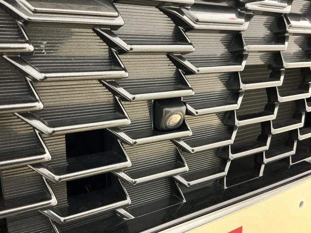 ロッキープレミアムG HEV ワンオーナー パノラマモニターワンオーナー 全周囲カメラ 前後コーナーセンサー 前席シートヒーター アダプティブクルーズコントロール 電子パーキング オートブレーキホールド オートマチックハイビーム 17インチ純正アルミホイール(京都府)の中古車