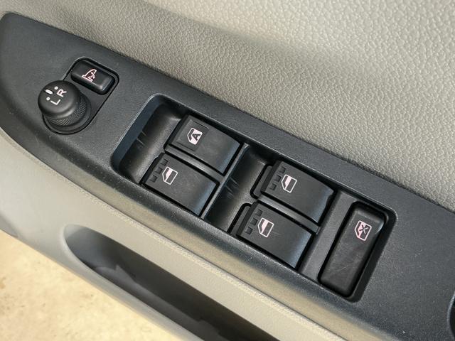 ミライースＧ　ワンオーナー　ＣＤオーディオ　純正アルミホイールワンオーナー　ＣＤオーディオ　１４インチ純正アルミホイール　ドアバイザー　キーレスエントリー　スペアキー有り　アイドリングストップ　横滑り防止装置　盗難防止装置　電動格納ドアミラー　１２Ｖ電源ソケット（京都府）の中古車