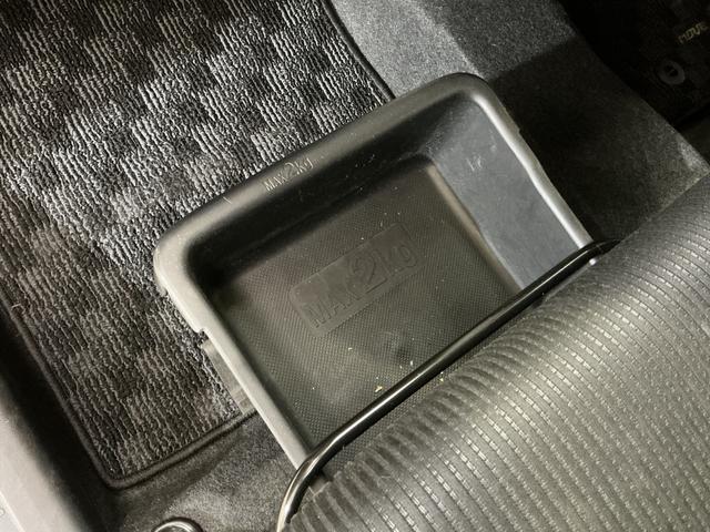 ムーヴＸ　ＳＡIII　ＣＤオーディオ　ＥＴＣ　運転席シートヒーターＣＤオーディオ　ＥＴＣ　運転席シートヒーター　オートマチックハイビーム　１４インチ純正アルミホイール　プッシュスタート　スマートキー　ドアバイザー　アイドリングストップ　横滑り防止装置　スペアキー有り（京都府）の中古車