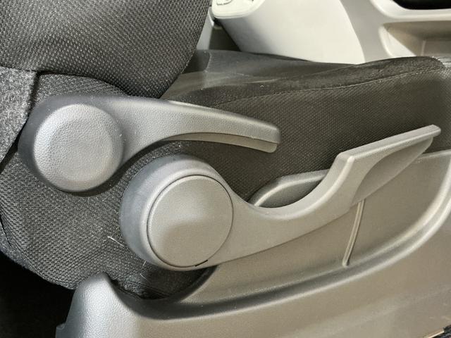 ムーヴＸ　ＳＡIII　ＣＤオーディオ　ＥＴＣ　運転席シートヒーターＣＤオーディオ　ＥＴＣ　運転席シートヒーター　オートマチックハイビーム　１４インチ純正アルミホイール　プッシュスタート　スマートキー　ドアバイザー　アイドリングストップ　横滑り防止装置　スペアキー有り（京都府）の中古車