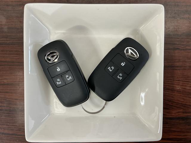 タントカスタムＸ　届出済み未使用車　バックカメラ　両側電動スライド届出済み未使用車　バックカメラ　両側電動スライドドア　シートヒーター　前後コーナーセンサー　電子パーキング　オートブレーキホールド　オートマチックハイビーム　１４インチ純正アルミ　プッシュスタート（京都府）の中古車