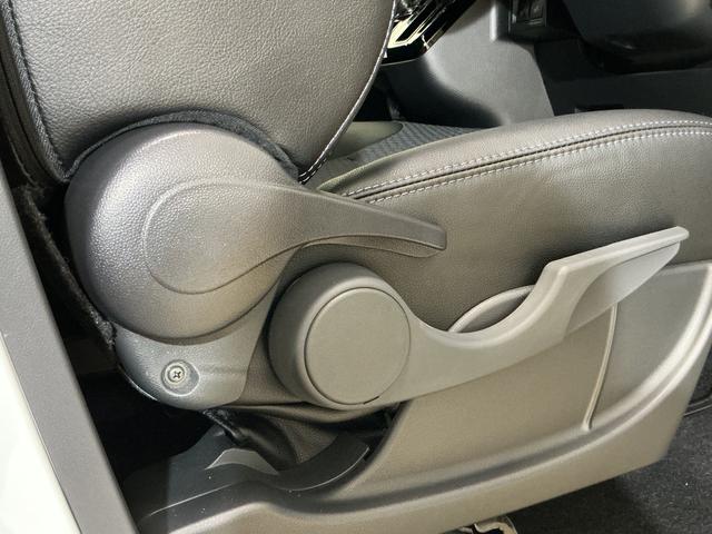 タントカスタムＸ　届出済み未使用車　バックカメラ　両側電動スライド届出済み未使用車　バックカメラ　両側電動スライドドア　シートヒーター　前後コーナーセンサー　電子パーキング　オートブレーキホールド　オートマチックハイビーム　１４インチ純正アルミ　プッシュスタート（京都府）の中古車