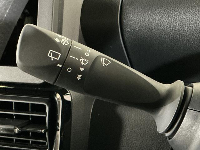 タントカスタムＸ　届出済み未使用車　バックカメラ　両側電動スライド届出済み未使用車　バックカメラ　両側電動スライドドア　シートヒーター　前後コーナーセンサー　電子パーキング　オートブレーキホールド　オートマチックハイビーム　１４インチ純正アルミ　プッシュスタート（京都府）の中古車